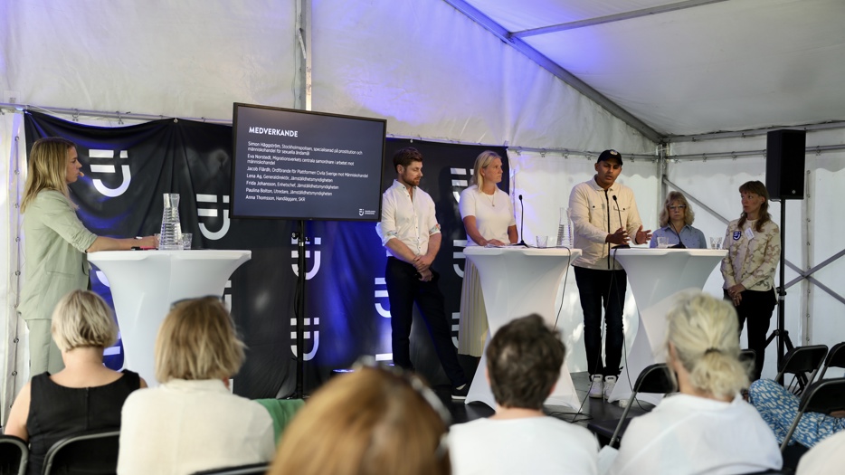 Seminarium om exploatering av ukrainska kvinnor och barn