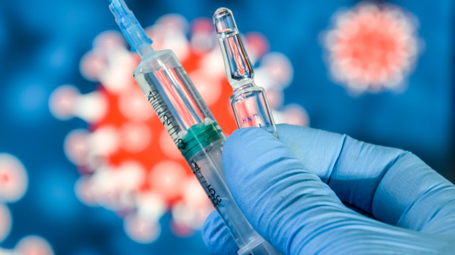 närbild på covidvaccin